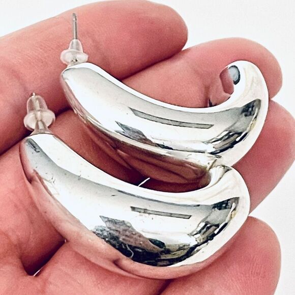 NWT Airess Gorgeous sterling silver .925 electroform Puffed Half Hoop earrings